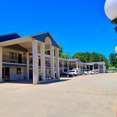 Regency Inn & Suites Gladewater Exterior photo