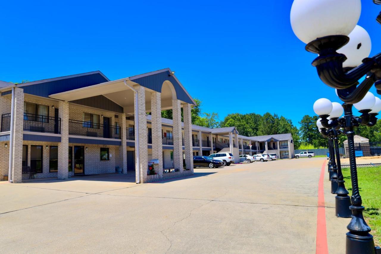 Regency Inn & Suites Gladewater Exterior photo